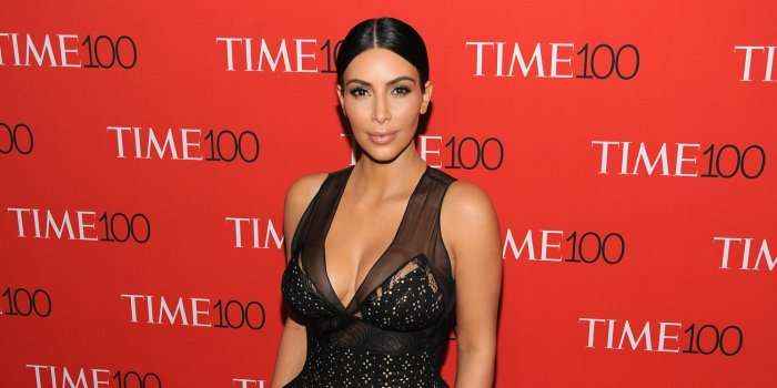 Fotografitë që Kim Kardashian kërkon t’i zhdukë (Foto)