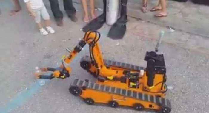 Shqipëria bëhet me robot antieksploziv (Video)