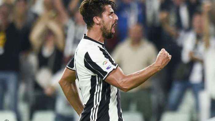 Juventusi kalon në epërsi, shënon Khedira