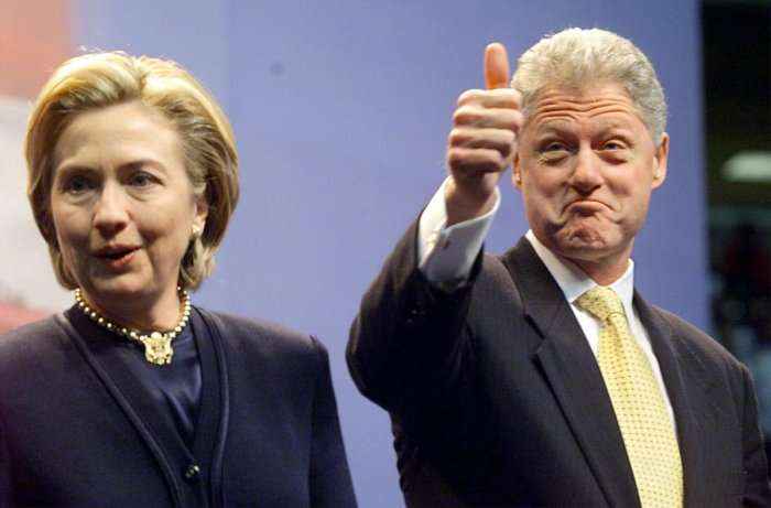 Hillary dhe Bill Clinton fitojnë miliona dollarë nga fjalimet