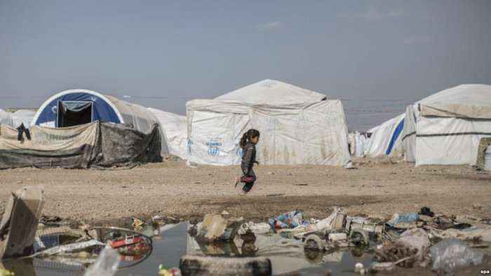 Turqia kufizon hyrjen, në kufi ngritet kampi i refugjatëve sirianë