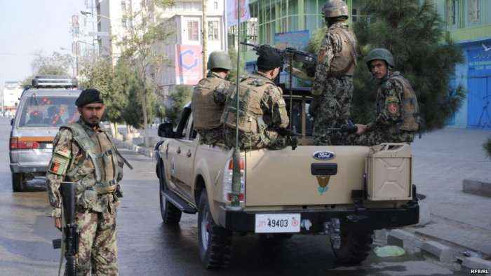Vriten tre ushtarë afganë nga një sulm vetvrasës