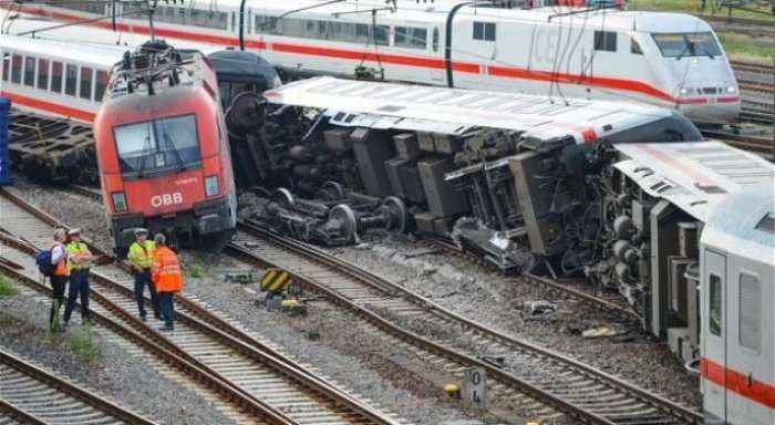 Përplasen trenat në Gjermani,  dyshohet edhe për të vdekur