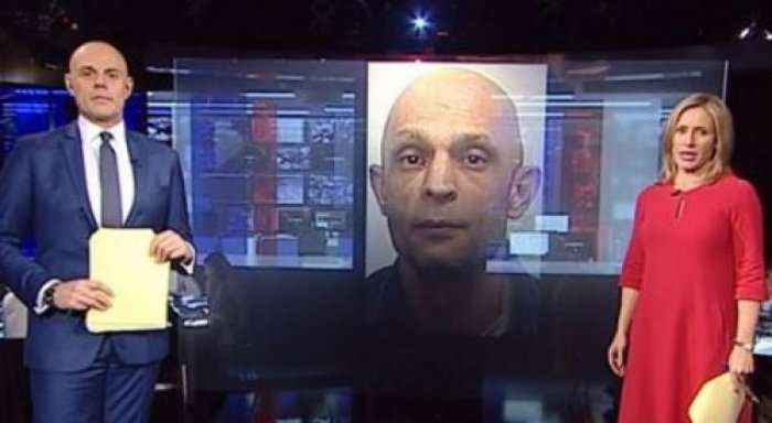 Momenti i sikletshëm, krimineli identik me gazetarin në BBC (Video)