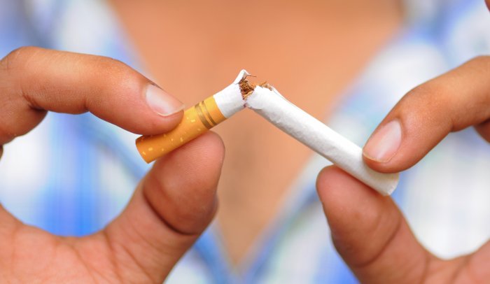 Firma japoneze i shpërblen punonjësit që s'pinë duhan me gjashtë ditë më shumë pushim