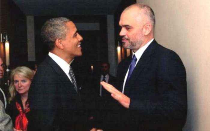 Fotoja me Obamën, Kryeministria mohon akuzat: Ja e vërteta