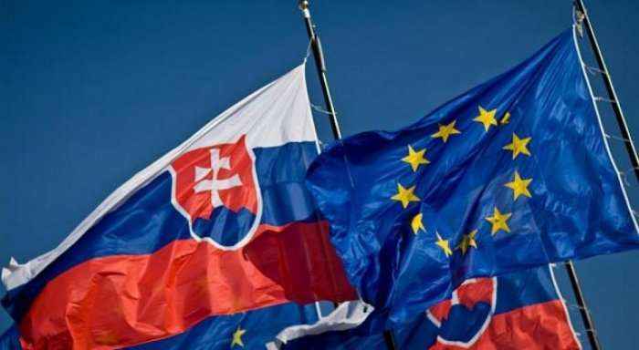 Sllovakia nga sot e merr presidencën e BE-së
