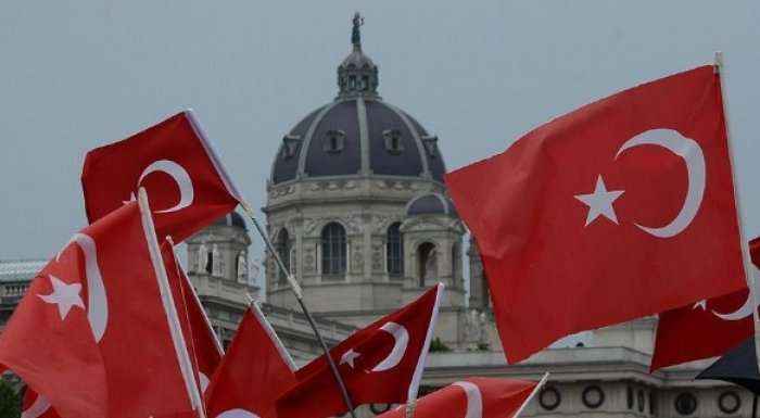 Turqit presin me padurim liberalizimin e vizave nga BE-ja