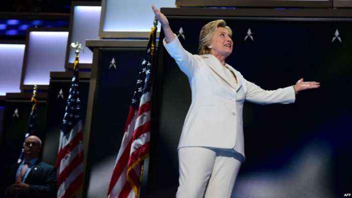 Clinton bën historinë si kandidatja e parë femër për president 