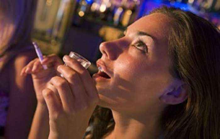 Studimi: Gratë duhanpirëse më të rrezikuara nga hemorragjia cerebrale