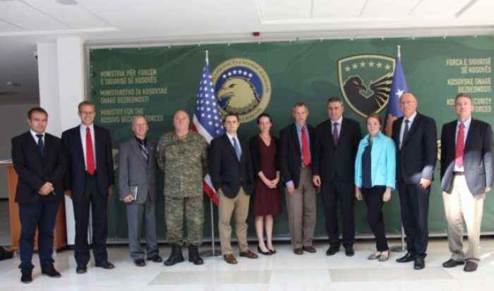 Demolli njoftoi Komitetin e Senatit Amerikan për Shërbimet e Armatosura me zhvillimet FSK-së