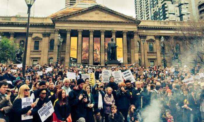 Protesta në Australi pas abuzime me të rinjtë aborigjenë