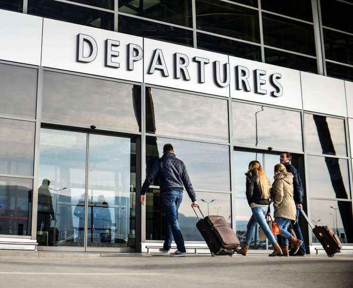 Ministria e Diasporës shpenzoi mbi 26 mijë euro për bileta udhëtimi pa tender