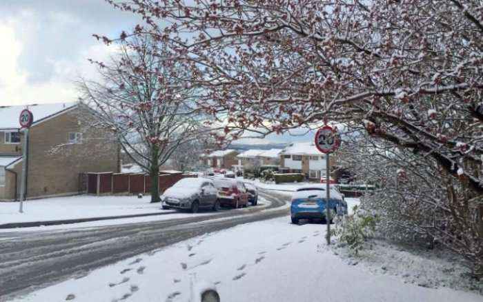 Bora shkakton kaos nëpër rrugët e Britanisë (Foto)
