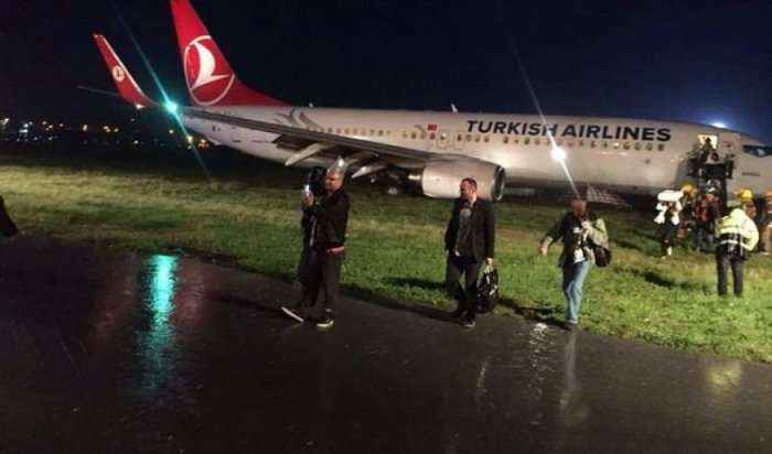 6 persona kërkuan ndihmën e mjekut pas incidentit në Aeroportin e Prishtinës