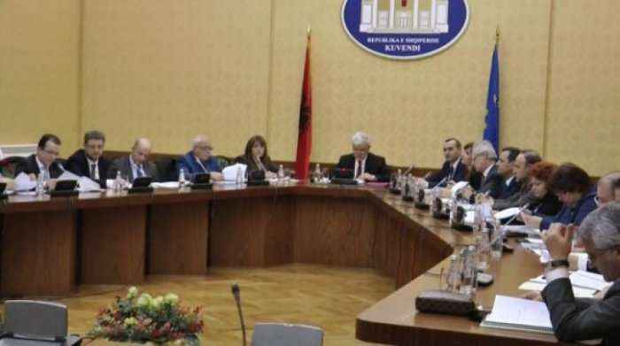 Shqipëria do ngre gjykatë të posaçme kundër korrupsionit