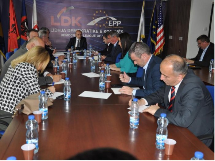 Kryesia e Lidhjes Demokratike të Kosovës diskutoi përgaditjet e fundit rreth Kuvendit të Punës