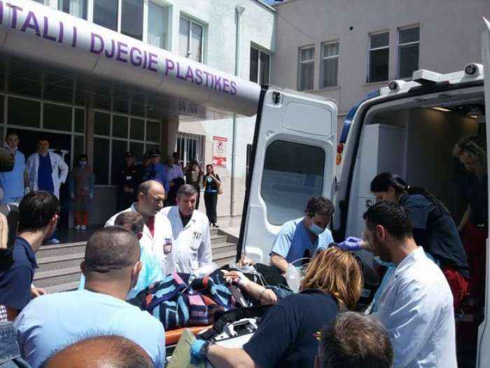 Autobusi i djegur, mjekët: Tetë femra të plagosura janë në gjendje të rëndë
