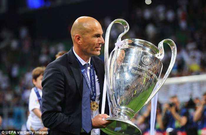 Zidane: Ky lojtar e meriton Topin e Artë (Foto)