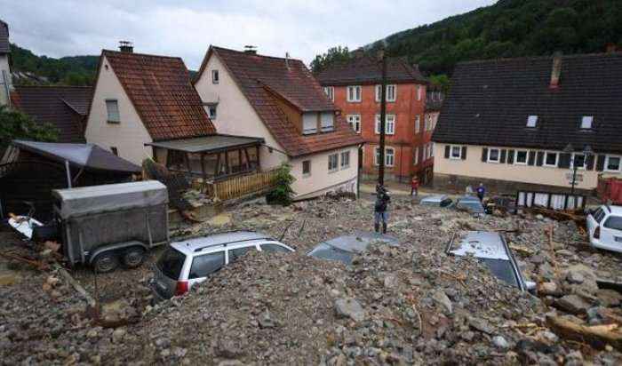 Shi i madh në Gjermani, tre të vdekur