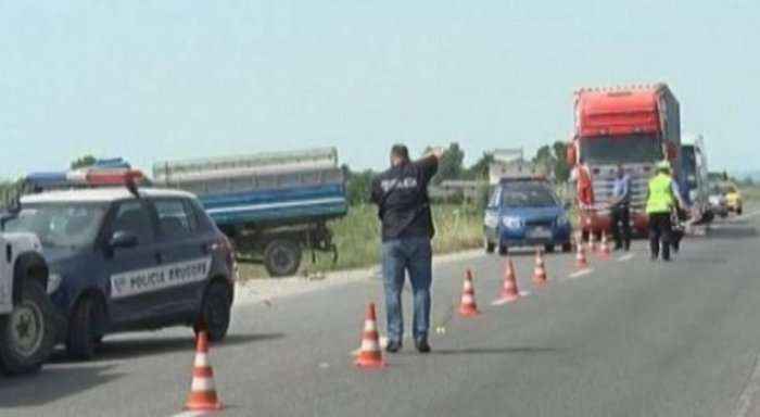 Shoferi malazez shtyp me kamion një 70-vjeçar në Shkodër, vdes në spital