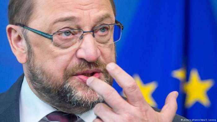 Martin Schulz: Putinit duhet t’i jepet mesazh i qartë