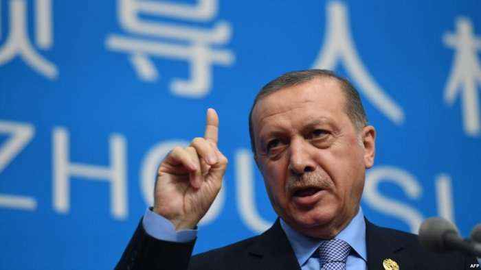 Turqia lëshon urdhër arrest për 121 persona