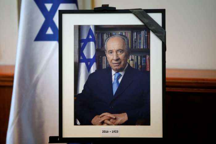 Liderët botërorë marrin pjesë në funeralin e Peres