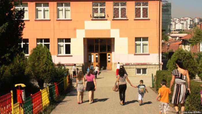 Shkollat e Kosovës përballen me mungesë të psikologëve