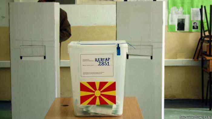 Vota e shqiptarëve të Maqedonisë në shënjestër të katër koalicioneve