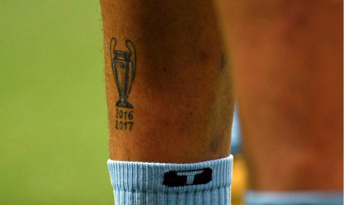 Lojtari i Manchester Cityt bën tatuazh trofetë e Real Madridit