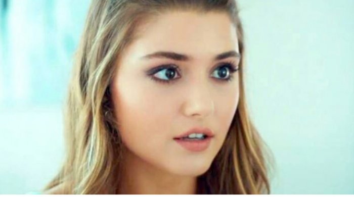 Nga buzët tek gjoksi, aktorja turke bën ‘namin’ me operacione plastike (Foto)