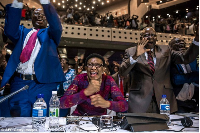 Ky është reagimi i deputetëve, kur Mugbe jep dorëheqje (Video) 