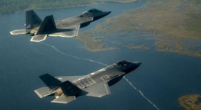 SHBA do të furnizojë Japoninë me super-avionët luftarakë