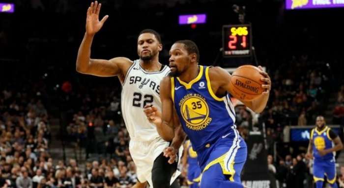 Warriors shumë të fortë për Spurs, shkëlqejnë Pelicans dhe 76ers