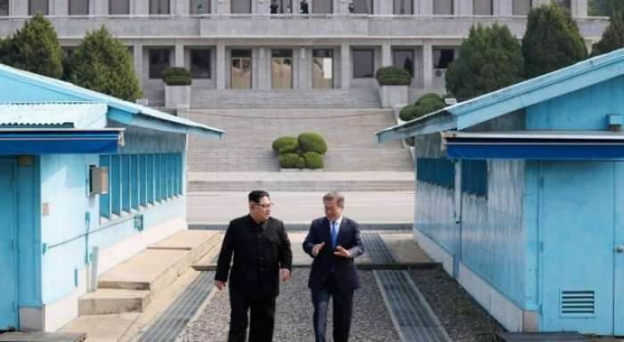 Besfason Kim Jong-un, flet për emocionet pas takimit me liderin e Koresë Jugore