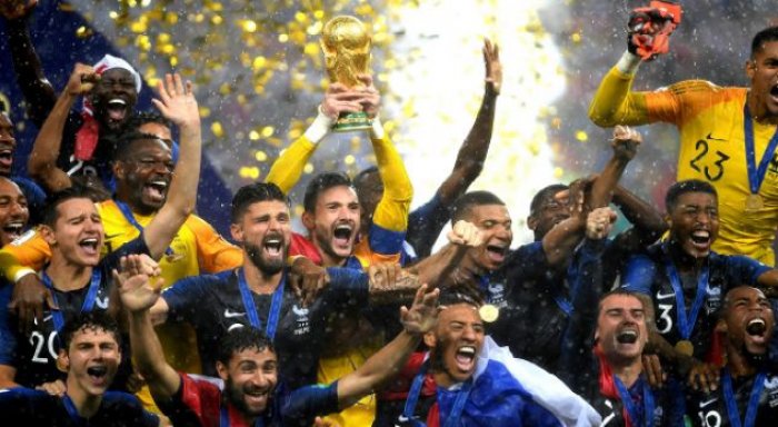 Franca në vendin e parë në ranglistën e FIFA-s pas 16 viteve, Gjermania pëson rënie të tmerrshme