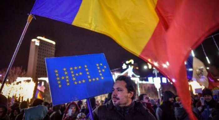Rumania do të hetojë dhunën e policisë në protesta