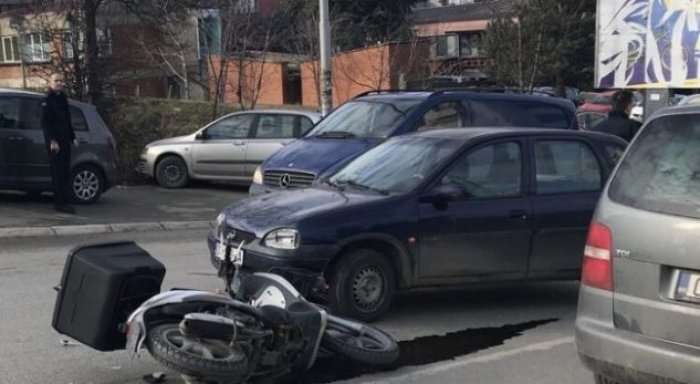 Aksident në Prishtinë, goditet motoçikleta