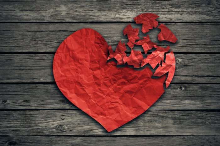 Studimi zbulon: Ekziston sindroma e ‘zemrës së thyer’