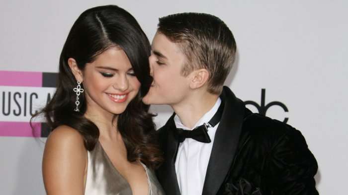 Justin Biber dhe Selena Gomez nuk e festojnë bashkë Shën Valentinin e parë pas ribashkimit