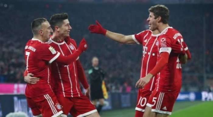 Bayern Munich e përmbys Wolfsburgun, shënon fitoren e 10 më radhë në Bundesligë