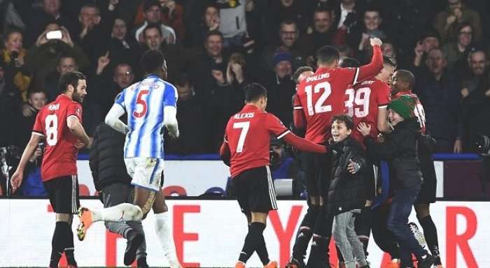 Manchester United kalon në çerekfinale të FA Cup