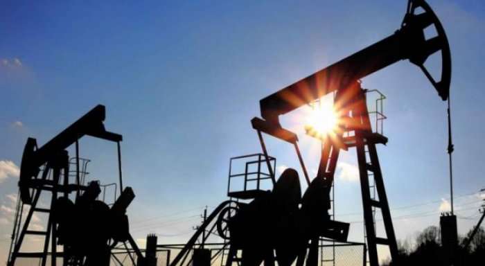 “Ari i zi” nuk po i pasuron shqiptarët! Industria e naftës në krizë totale prej tre vitesh