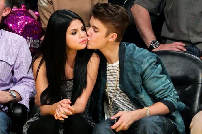 Selena dhe Justin më të dashuruar se kurrë, fotot pushtojnë rrjetin
