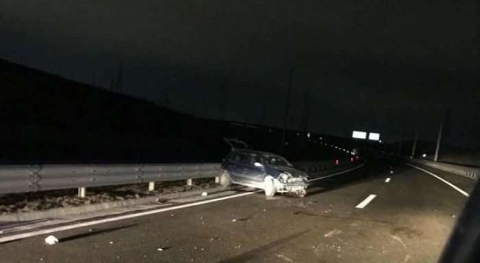 Aksident i rëndë në autostradë, ka edhe të lënduar (Foto)