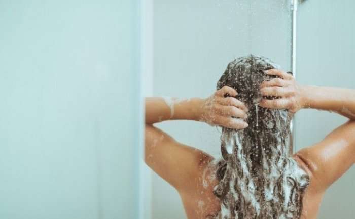 Ja çfarë duhet të bëjnë femrat pas dushit…