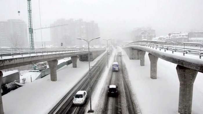 Pavarësisht borës, të gjitha rrugët në Kosovë janë të kalueshme!