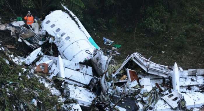 Një avion rrëzohet në Kosta Rika, vdesin të gjithë pasagjerët