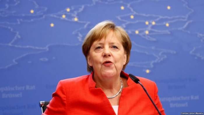 Merkel paralajmëron BE'në